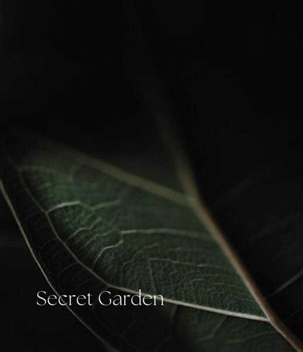 SECRET GARDEN